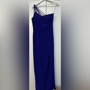 📚 Avanti Designs Royal blue beaded formal dress